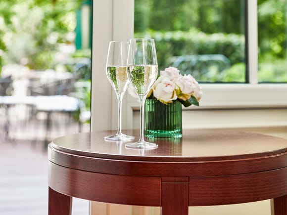 freisinger-hof-hotel-wintergarten-getraenke-03.jpg