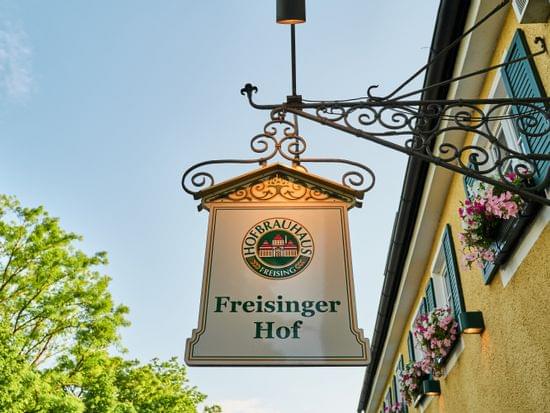 freisinger-hof-restaurant-Schild-02.jpg