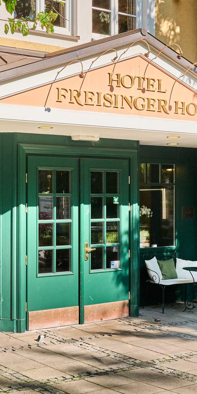 Hotel_Eingang.jpg