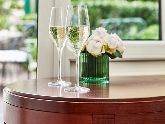 freisinger-hof-hotel-wintergarten-getraenke-03.jpg