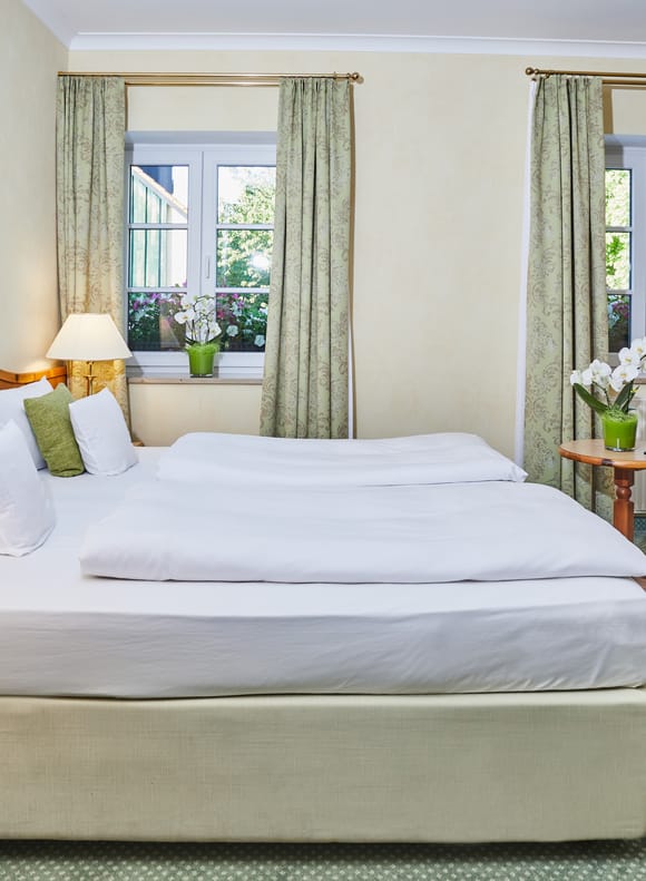freisinger-hof-hotel-zimmer-classic-doppelzimmer-02.jpg