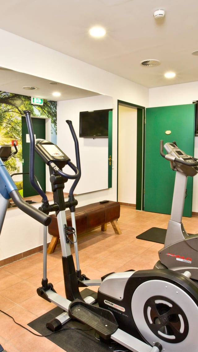 freisinger-hof-wellness-fitness-01.jpg