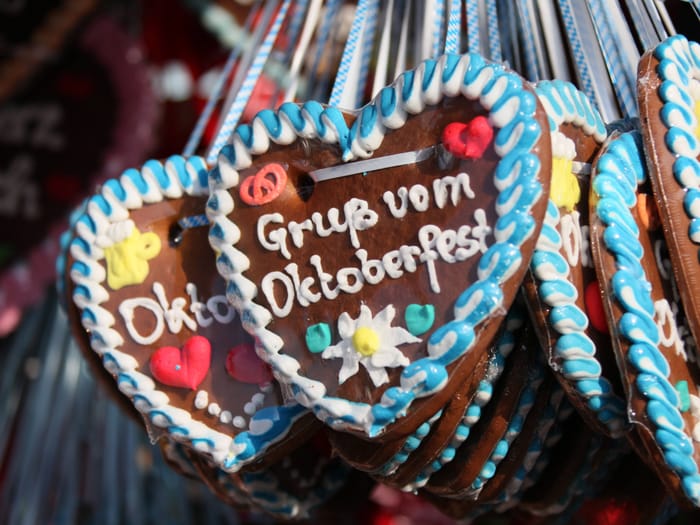 Lebkuchenherzen beim Oktoberfest München.